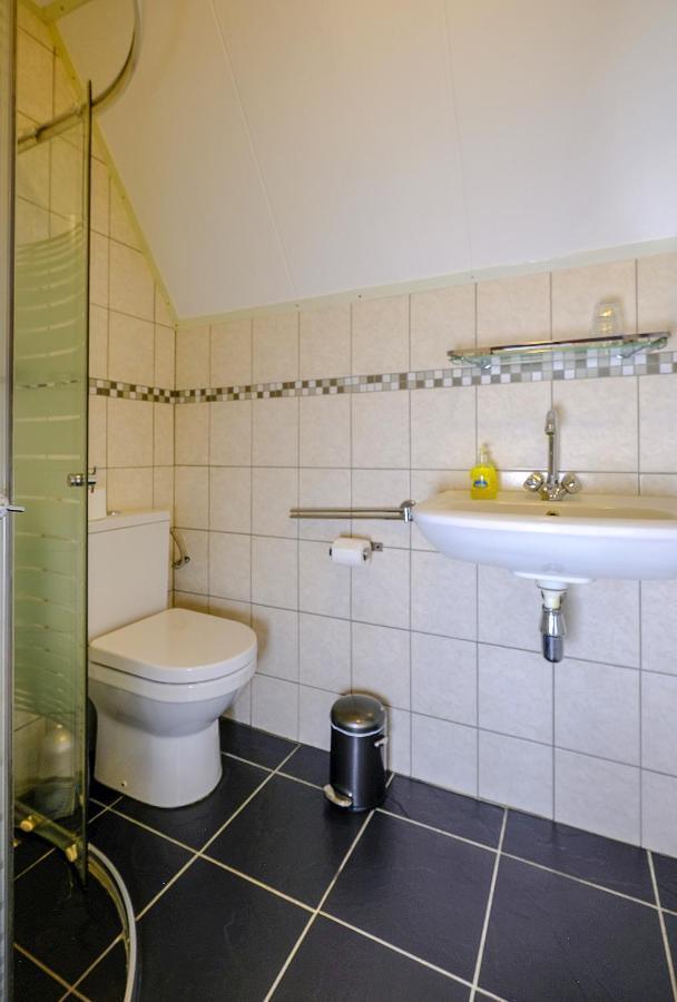 De Energiek Bed & Breakfast Wehe-den Hoorn Екстериор снимка